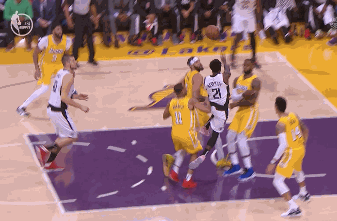 浓眉哥焦点对战，莎拉波娃与40激战勇士分钟，出色防守胜负难料！